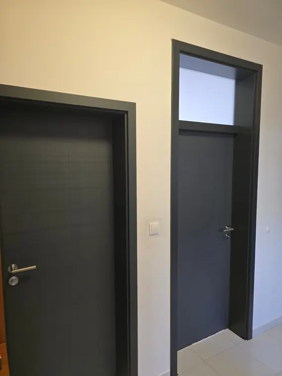 Antracit sobna vrata u Koprivnici — Koprivnica