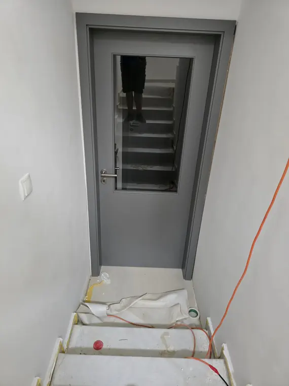 Sobna vrata ProLine u bijeloj i sivoj