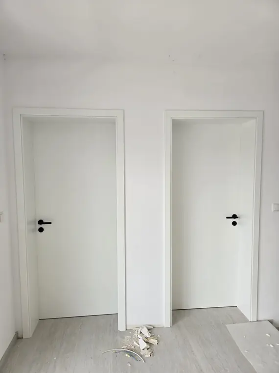 Sobna vrata ProLine u bijeloj i sivoj